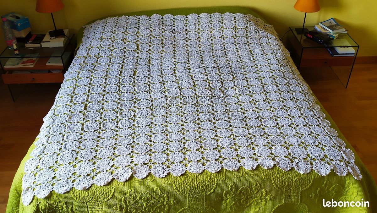 Couvre lit au crochet en coton