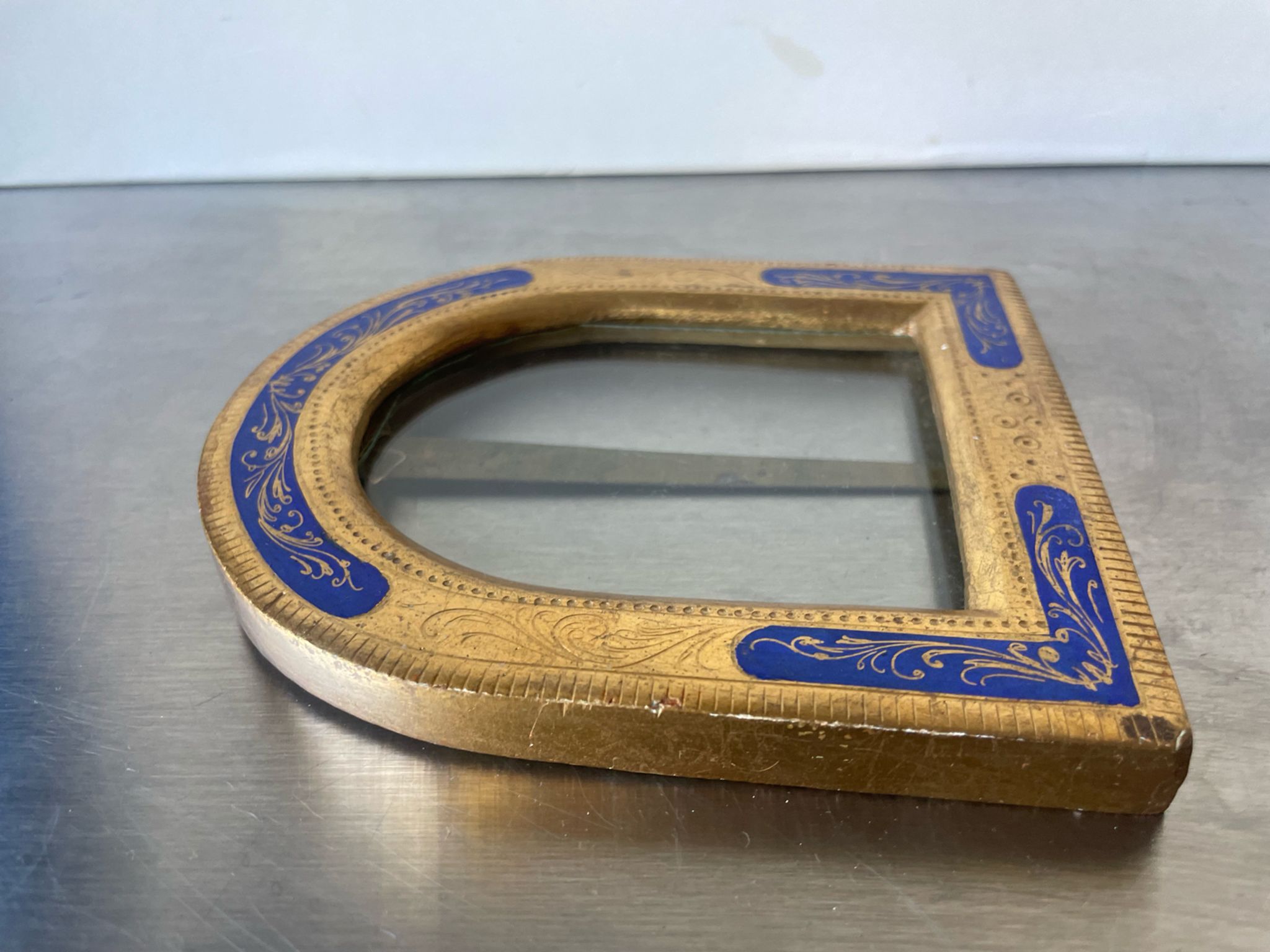 Frame gilded wood