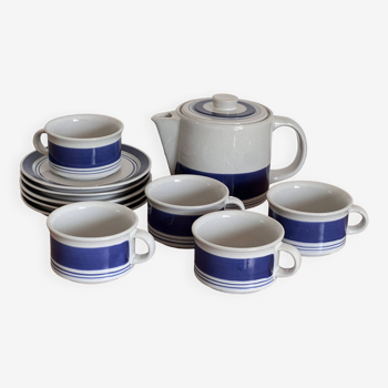 Service à thé scandinave en grès bleu et blanc