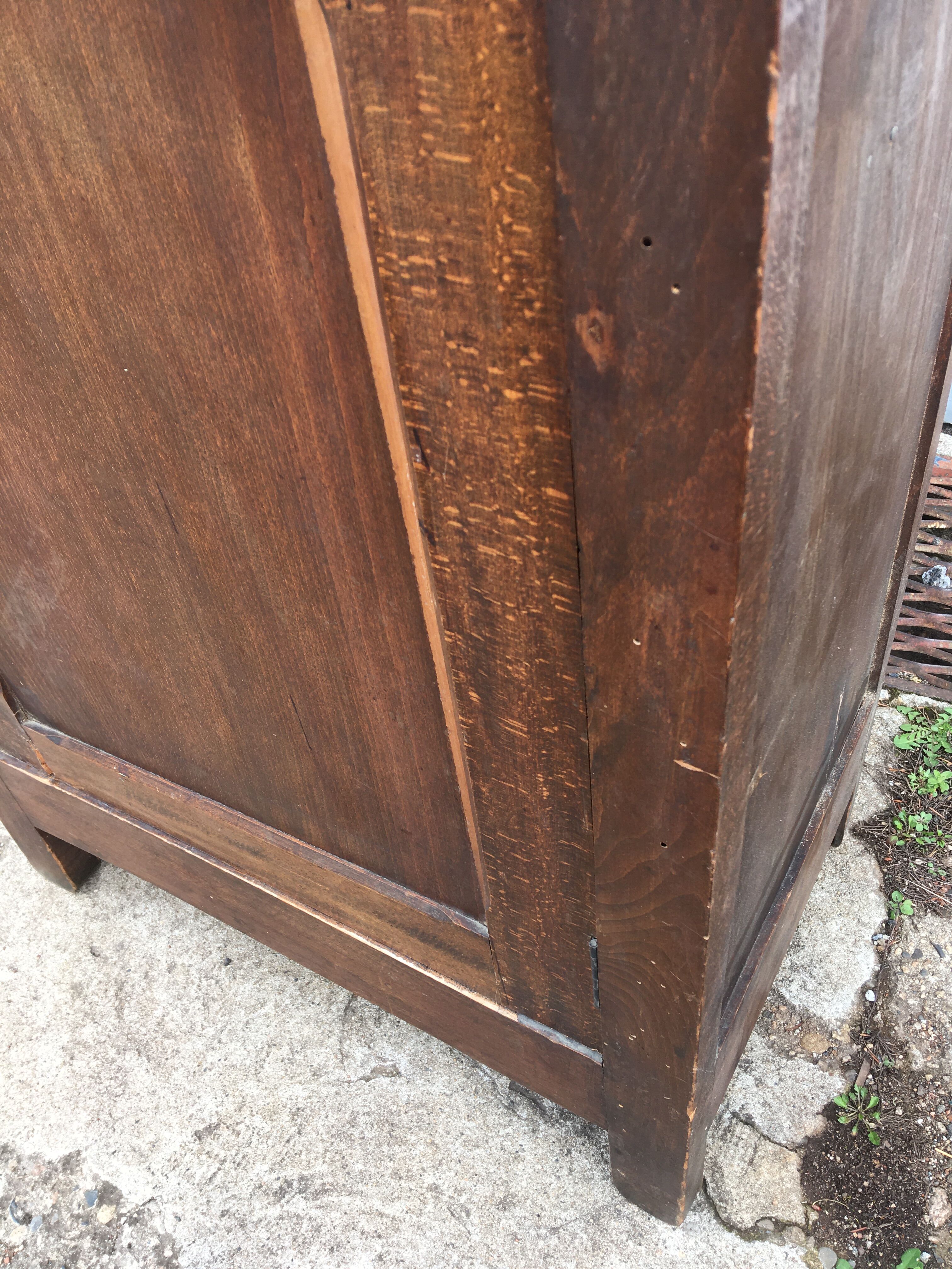 Wardrobe vintage door