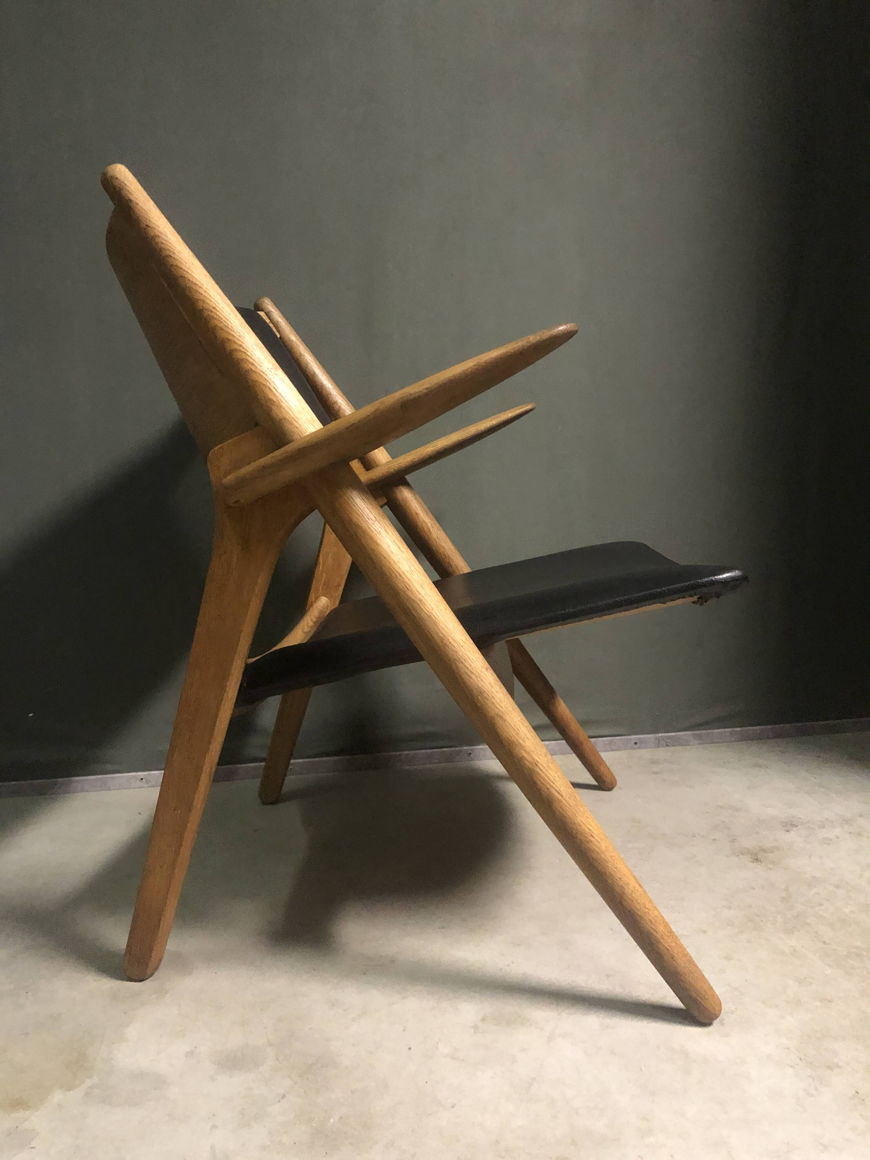 CH28 Sawbuck Lounge Chair by Hans Wegner for Carl Hansen & Søn, 1950s