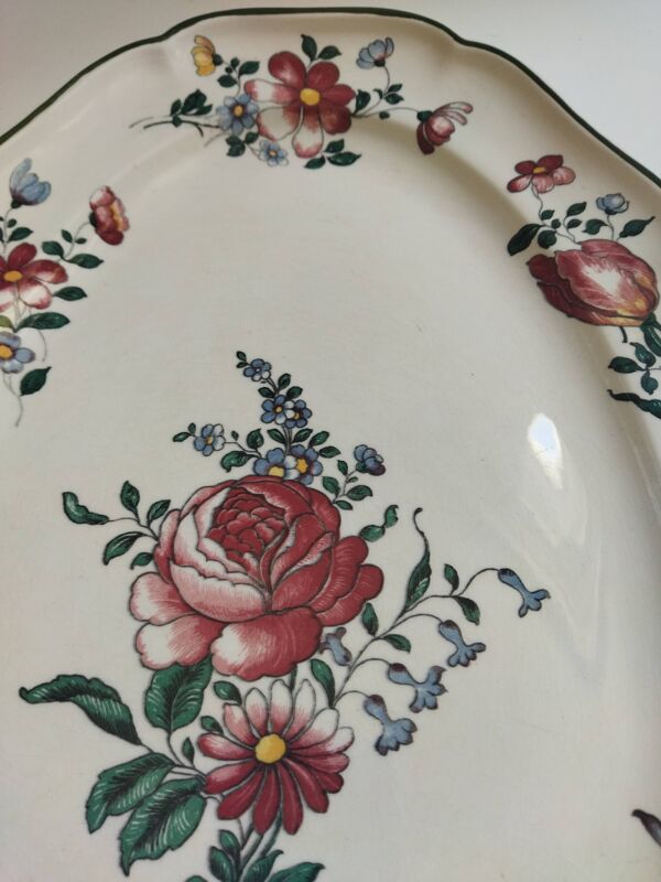 Plat ancien en faïence Villeroy & Boch Mettlach 1562 Vieux Strasbourg / Alt Strassburg