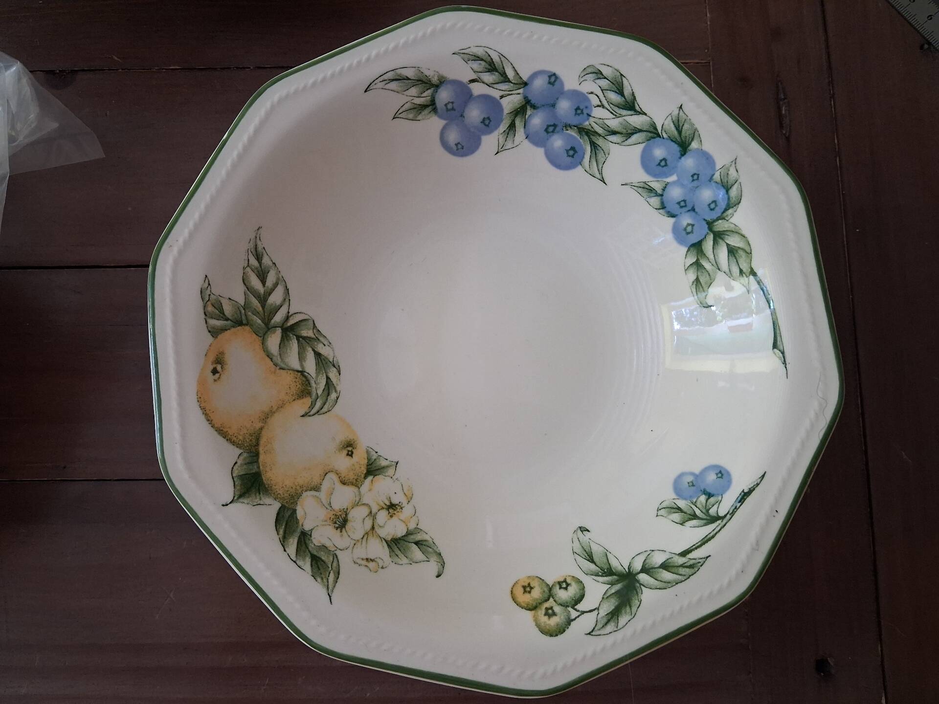 Soup plates the Chartwell Collection Churchill England
