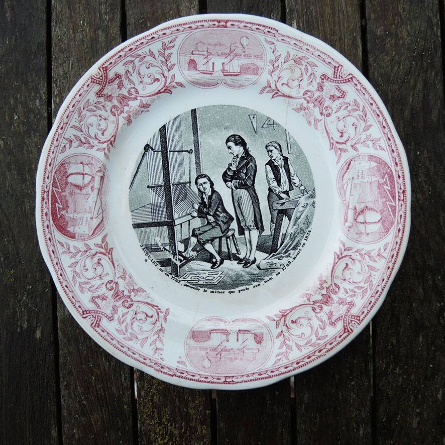 12 old talking plates from Sarreguemines – Discoverers & Inventors