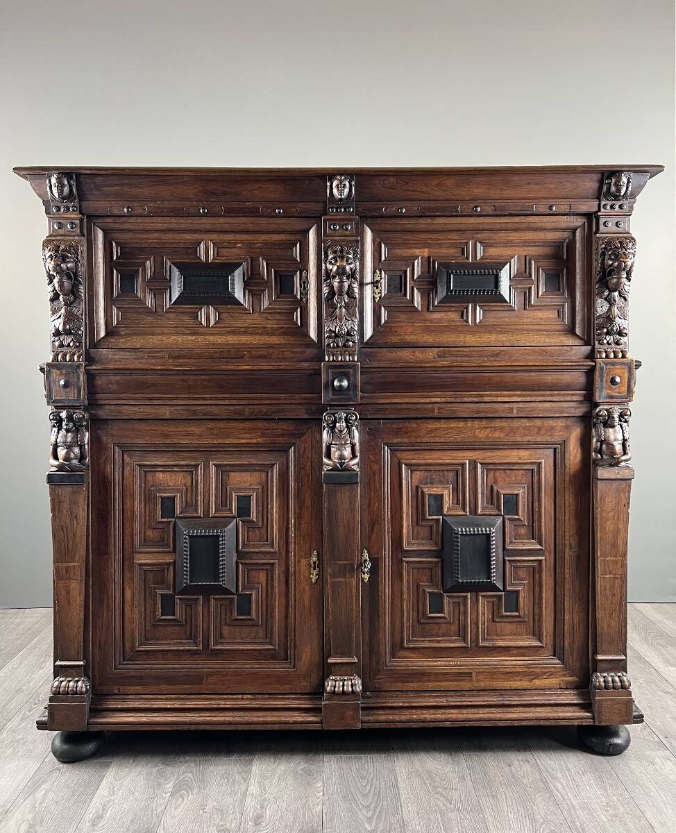 Antique carved wooden buffet in Renaissance style, late 18th / early 19th century.