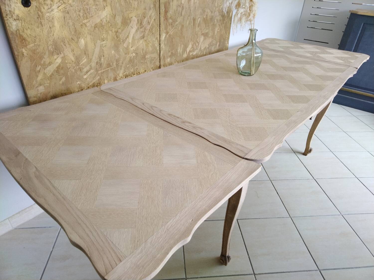 Renovated solid oak extendable table