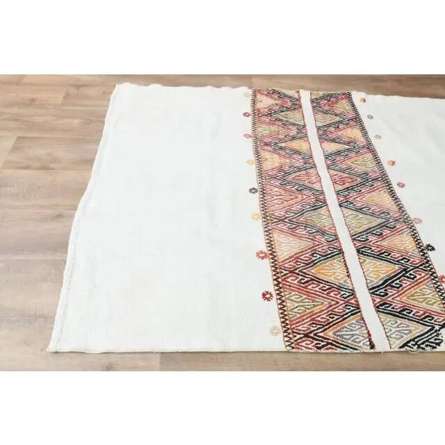 1970s Vintage Turkish Handmade Wool Cotton Beige Kilim Rug 108x151