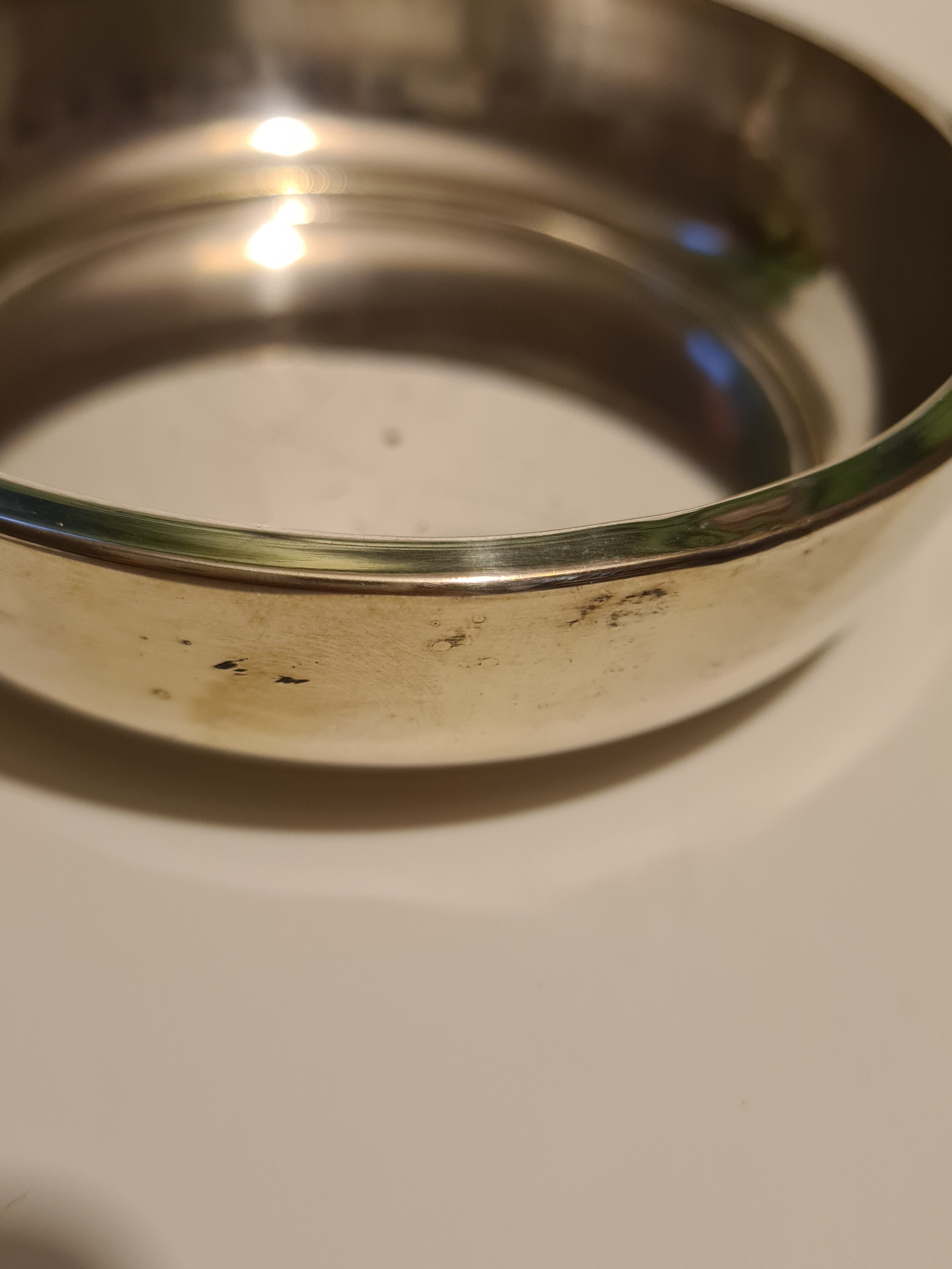 Boîte métal argenté iris silverplate italy a1000