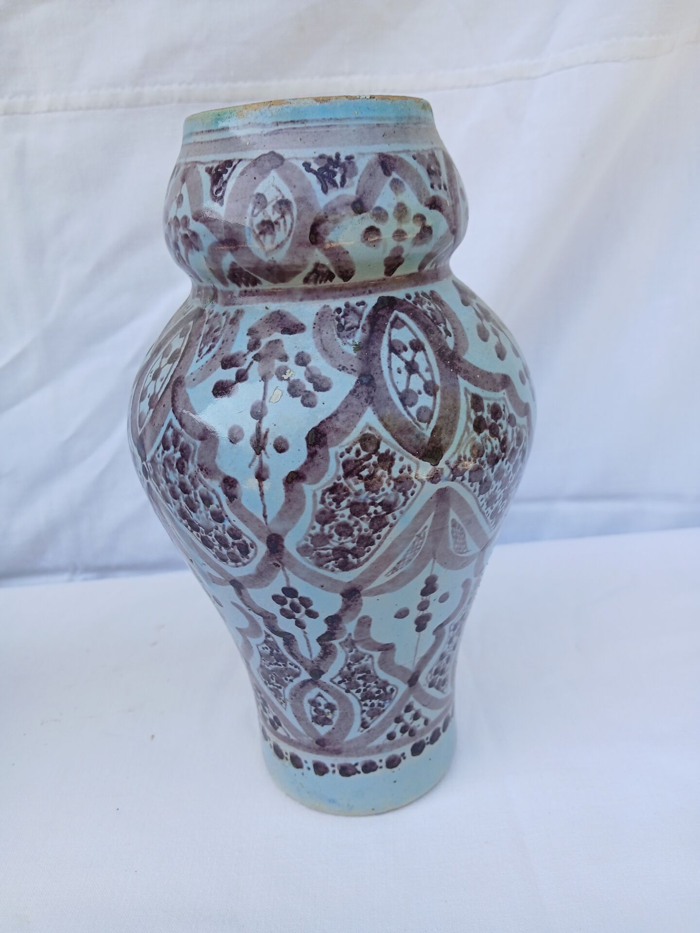 Vase safi ancien signé
