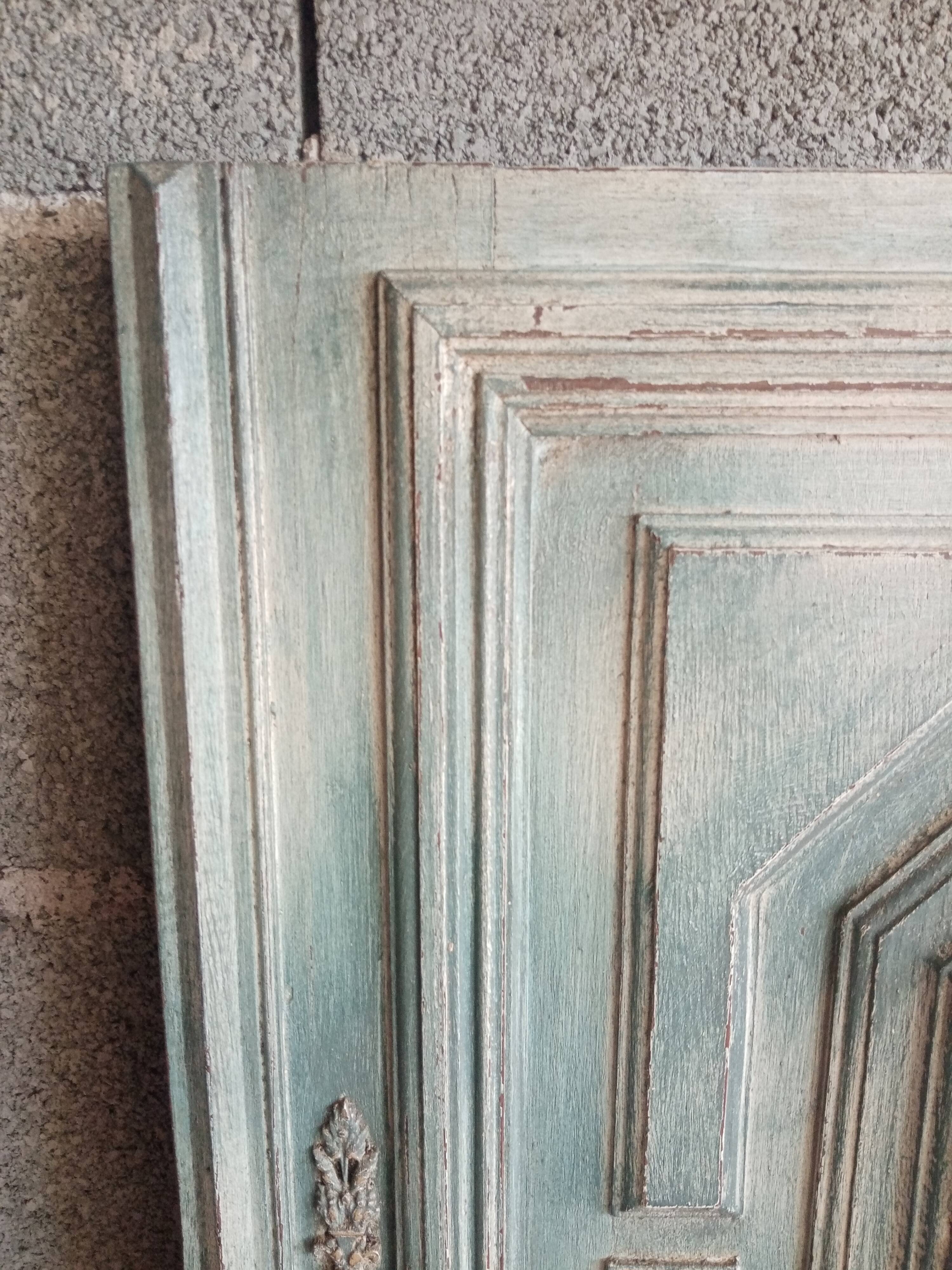 Ancienne porte patinée 64,5 x 59 cm