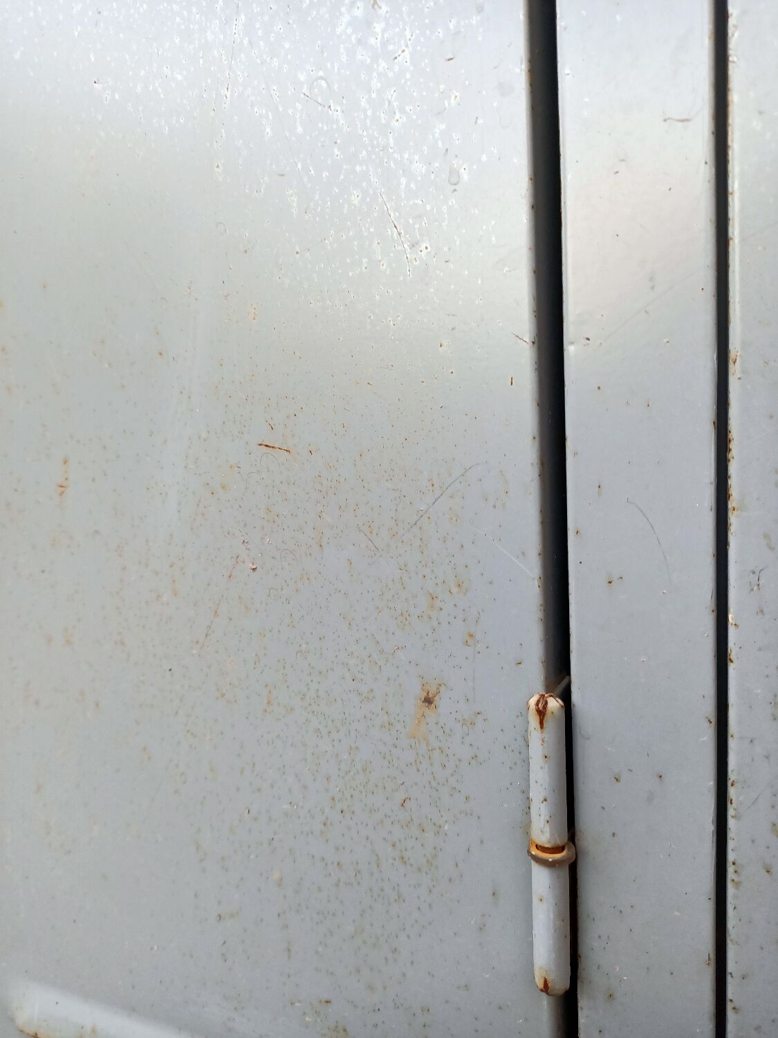 Metal cloakroom cabinet