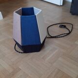 Lampe tissée hexagonale
