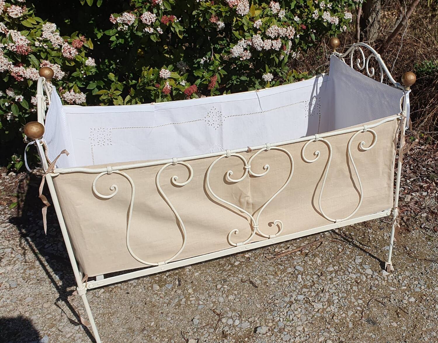 Baby cot