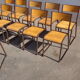 Ensemble de chaises scolaires