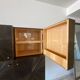 Cabinet bar contemporain en marqueterie de paille et laiton massif