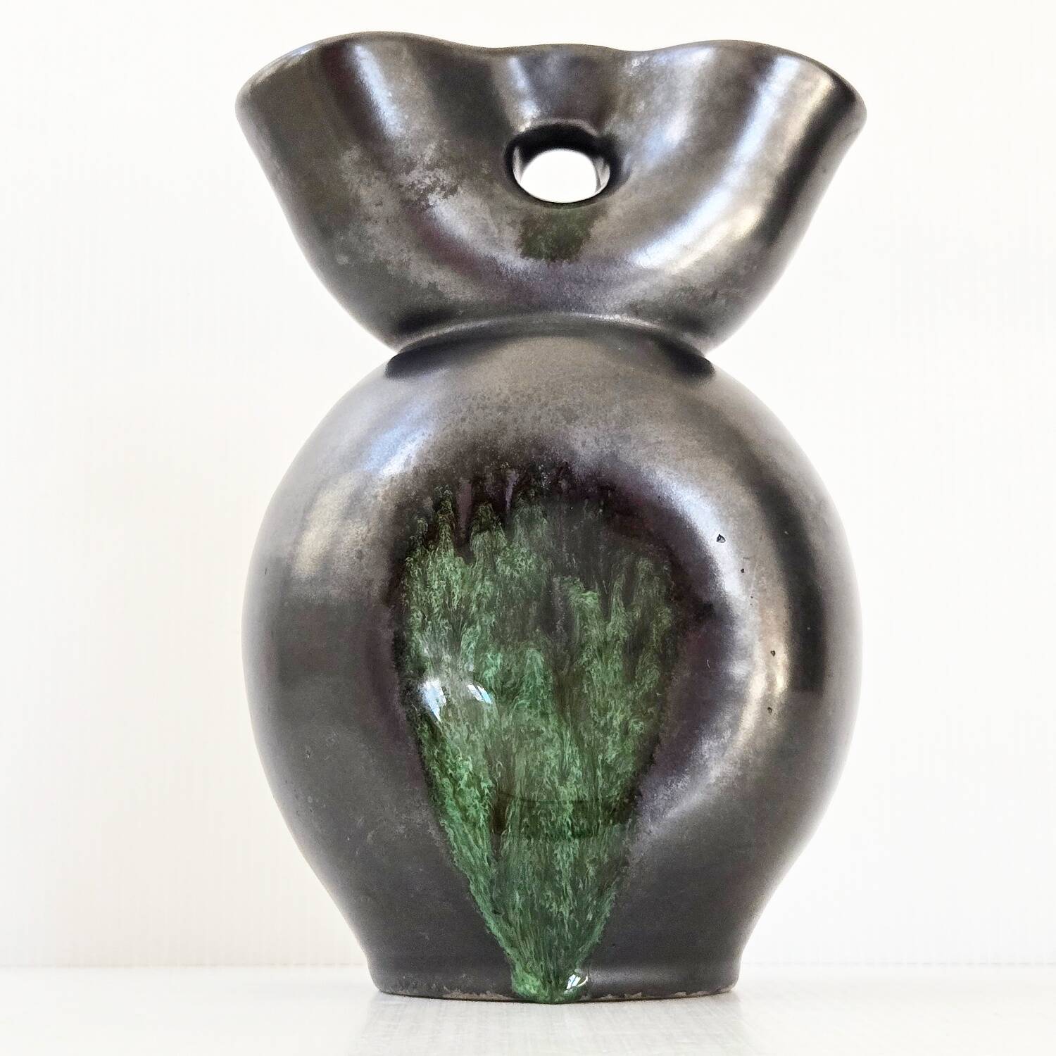 Vase en céramique noire et verte, 1960