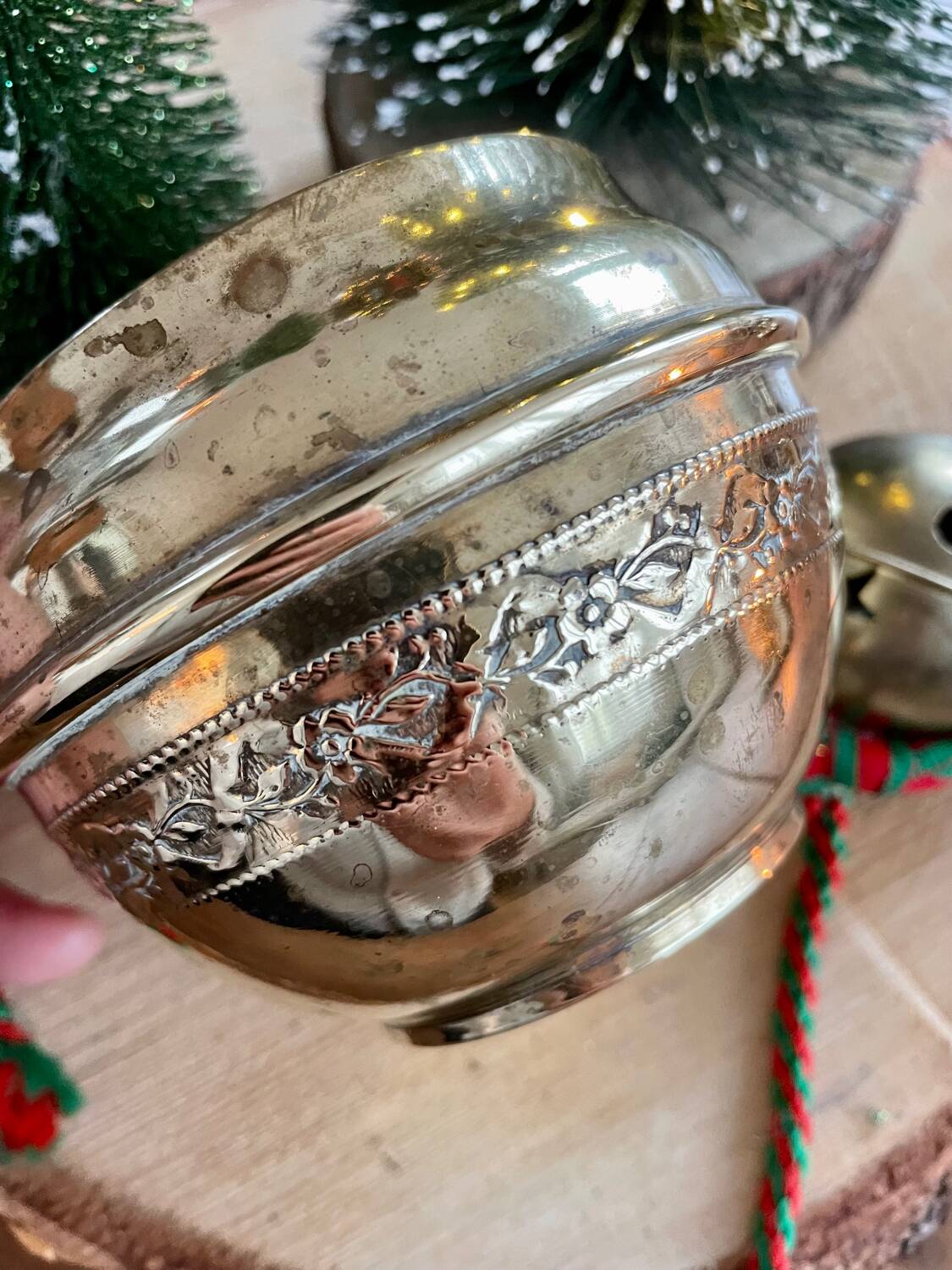 Antique brass flowerpot