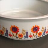 Porcelain coffee or tea set