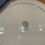 Tureen and flat