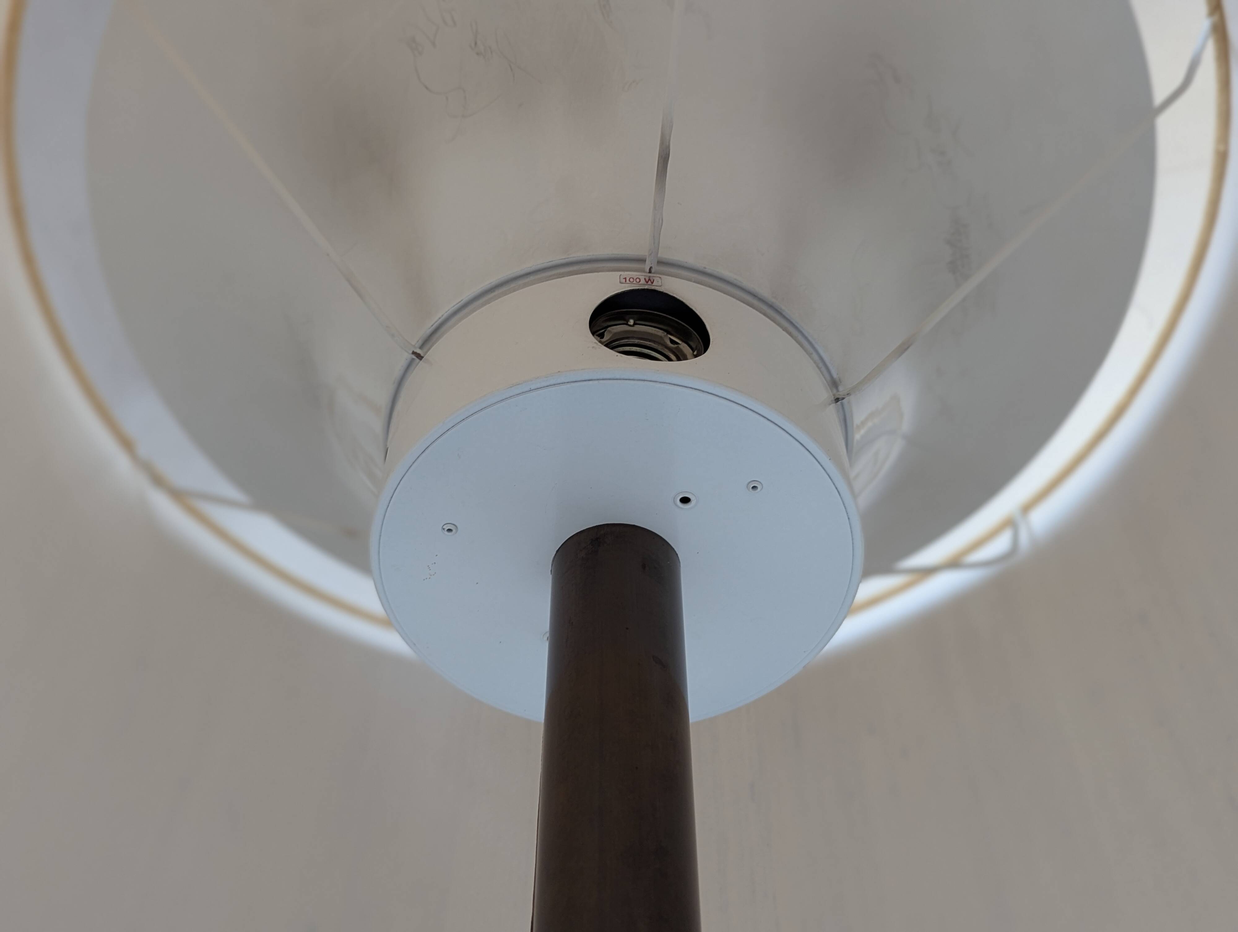 Lampadaire en laiton , 1970