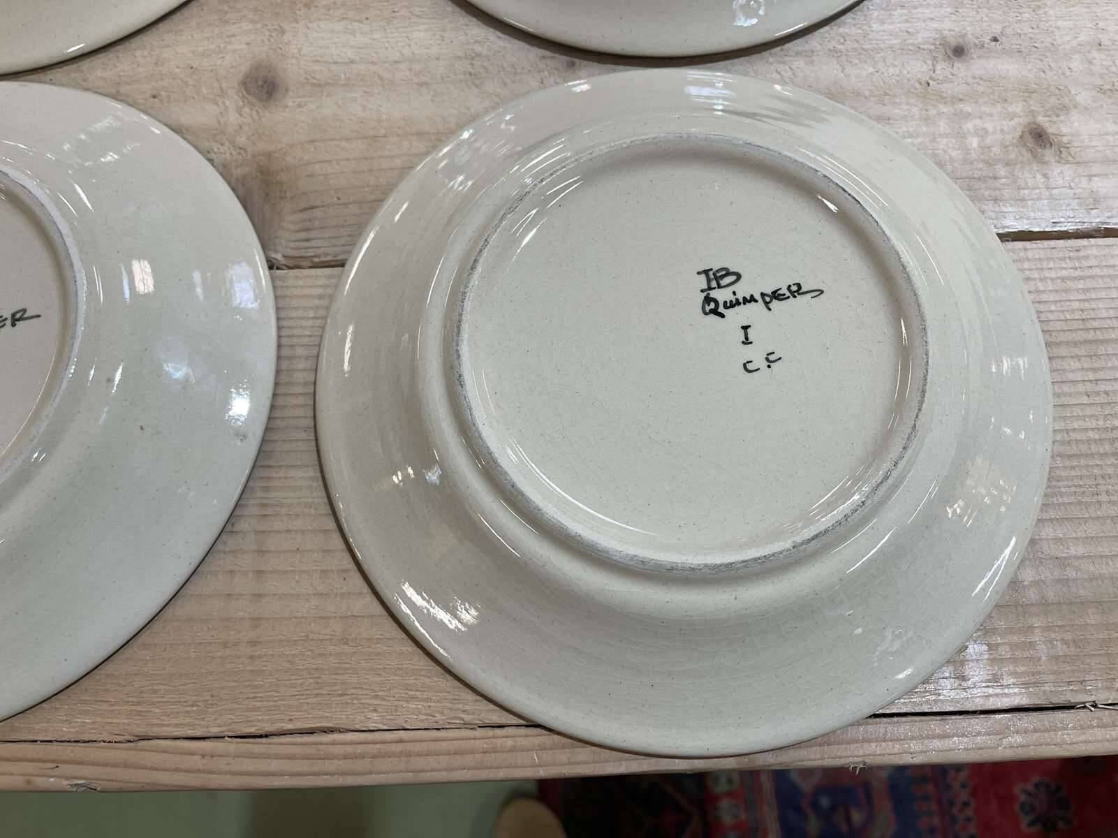 Set of 12 earthenware plates from Quimper from the 1930s - 12 portraits