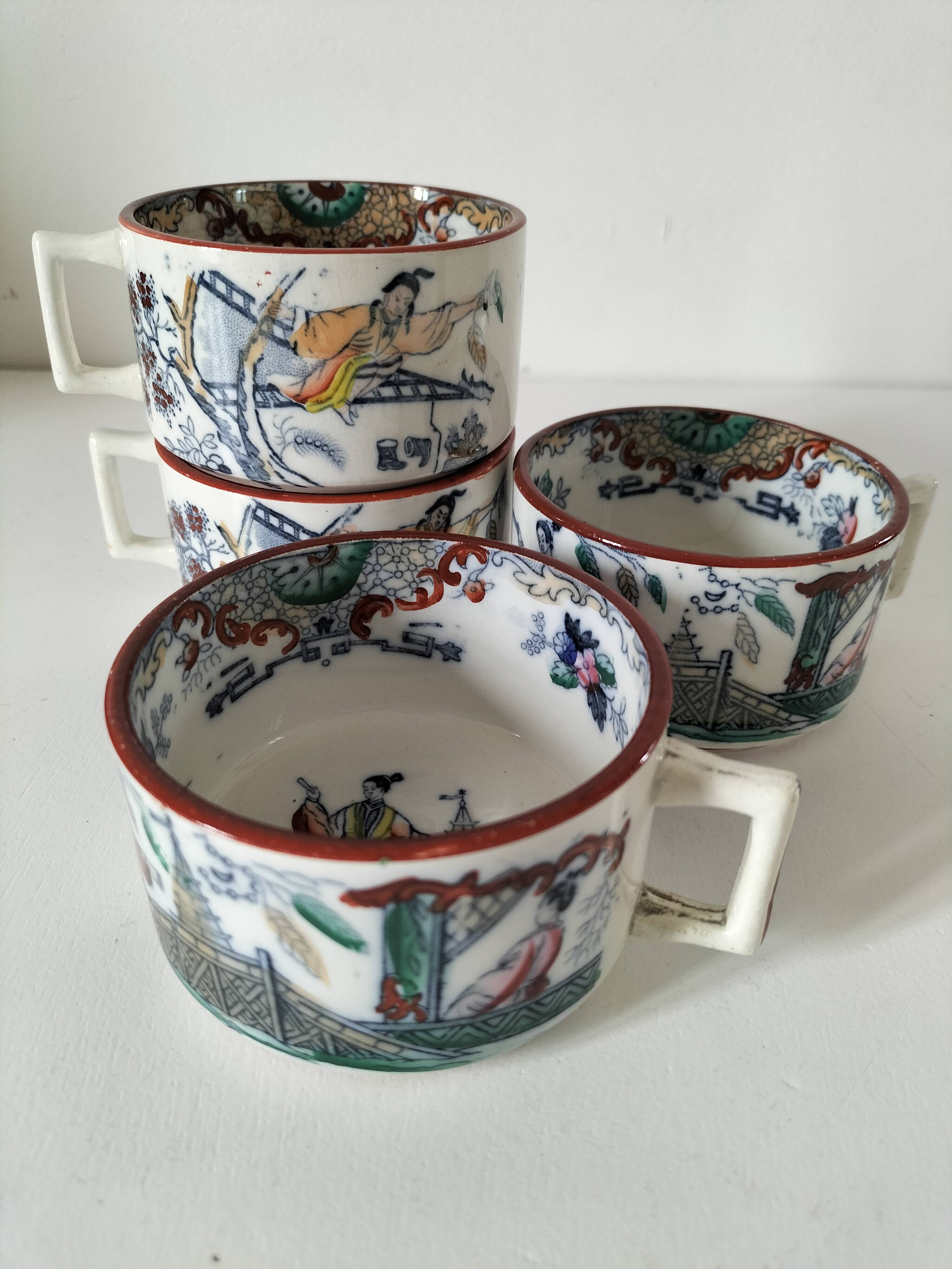 Ensemble de 4 tasses à bouillon Digoin & Sarreguemines, décor Timor