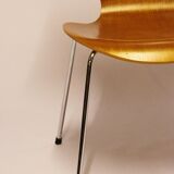 Pair of chairs by Arne Jacobsen for Fritz Hansen