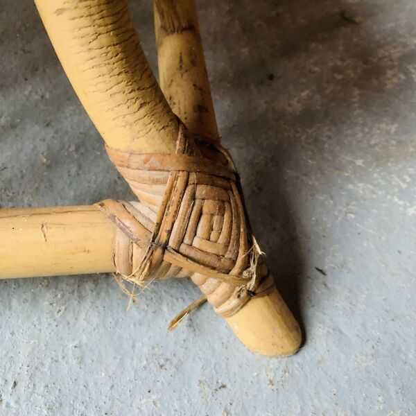 Étagère vintage rotin et verre