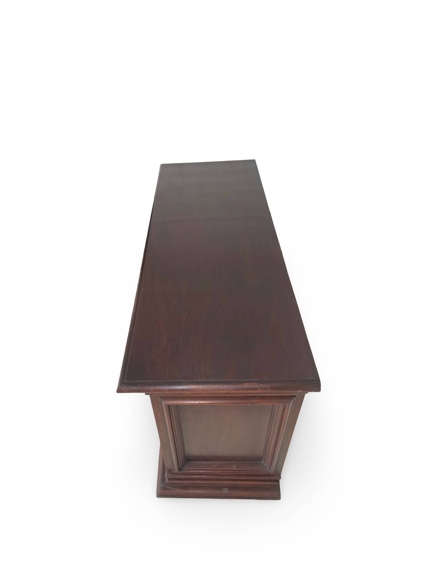 The high-quality Italian Renaissance Revival credenza, 1920s/1930s