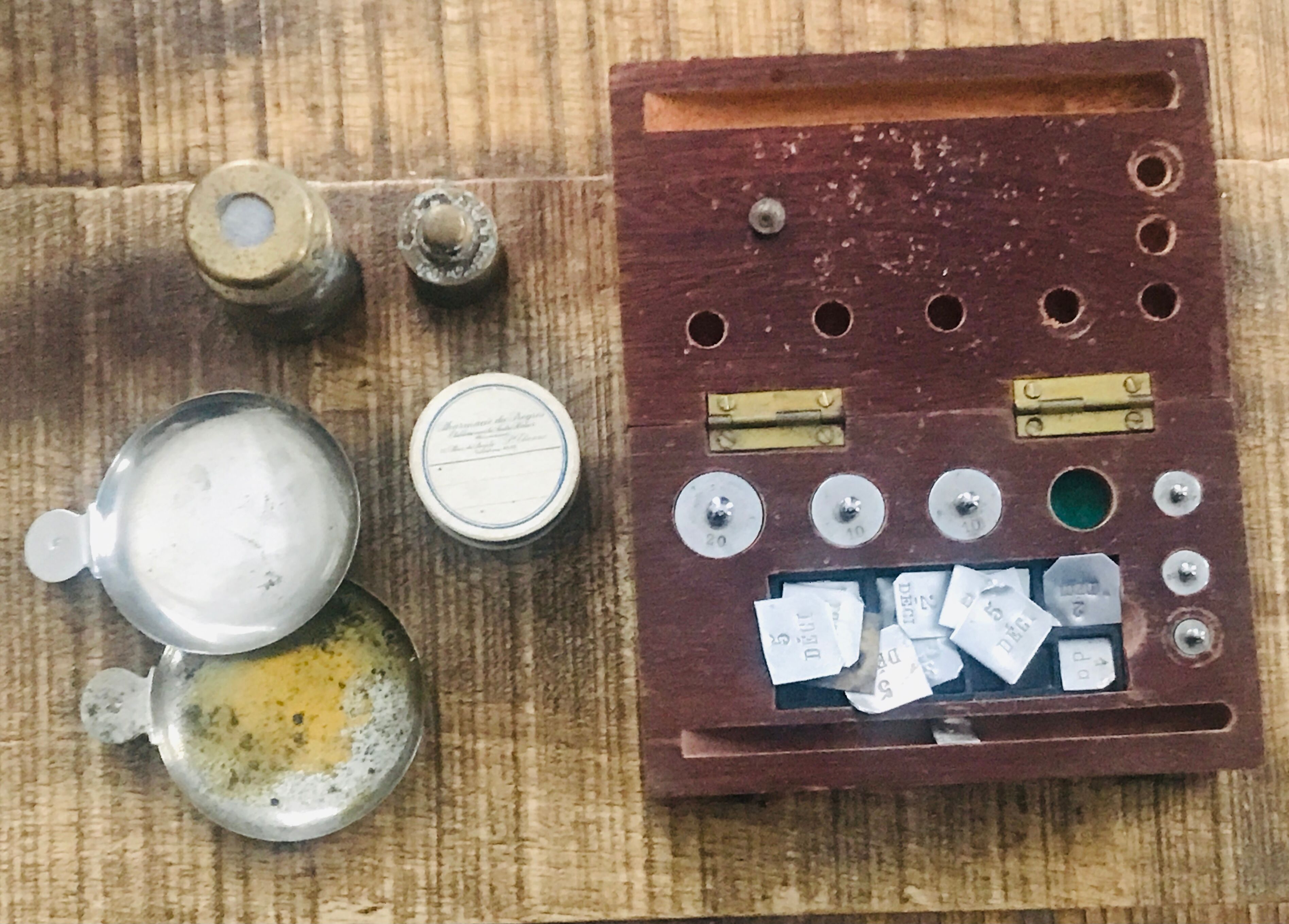 Apothecary trebuchet scale in wooden chest