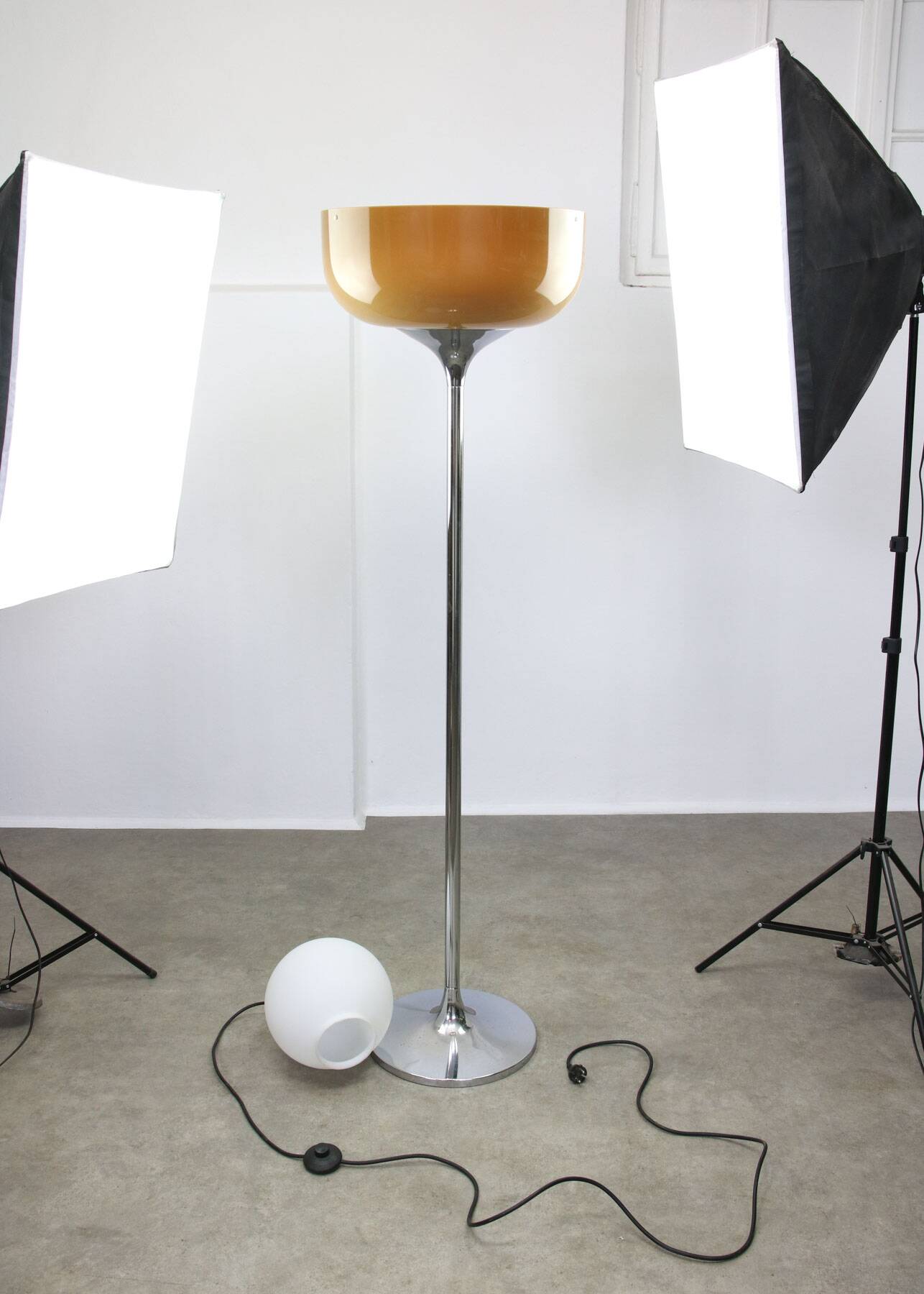 Big Brown Floor Lamp by Luigi Massoni for Guzzini, 1970s