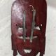 Masque africain en bois sculpté des années 1960