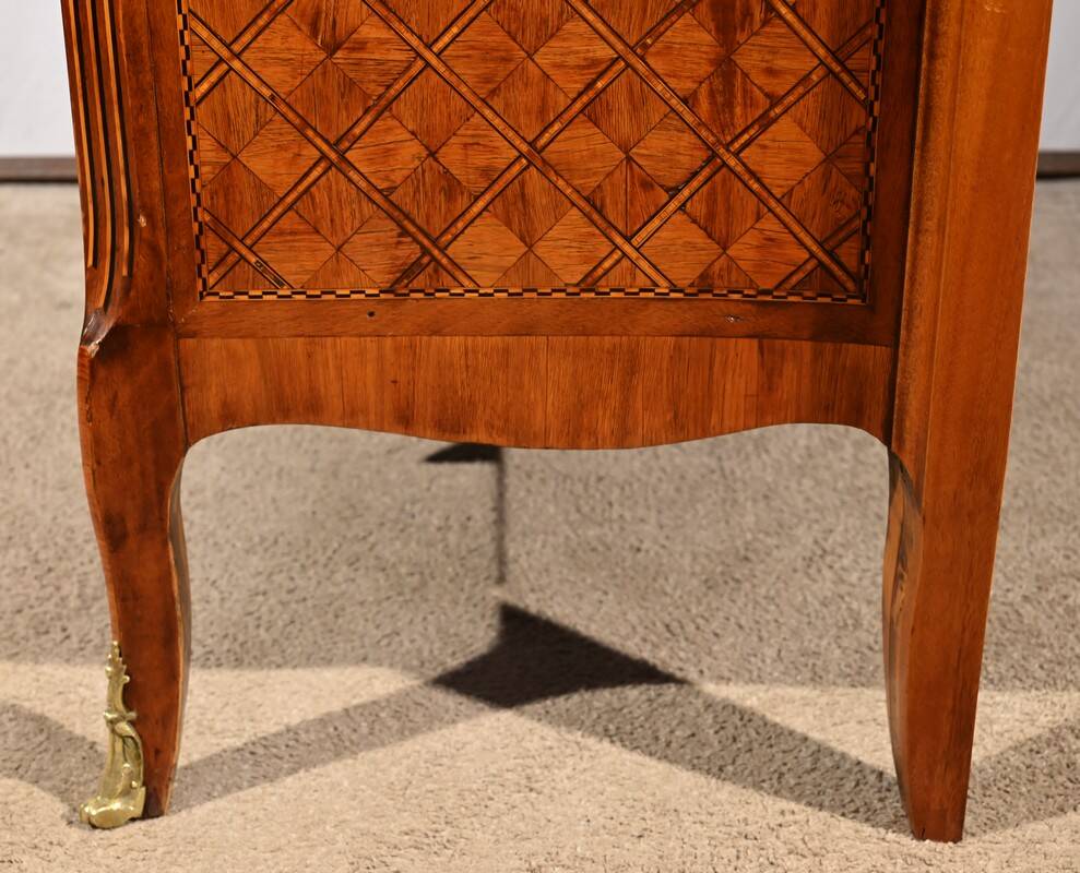 Rosewood and Mahogany chest of drawers, Louis XV / Louis XVI Transition style – Late 19th century