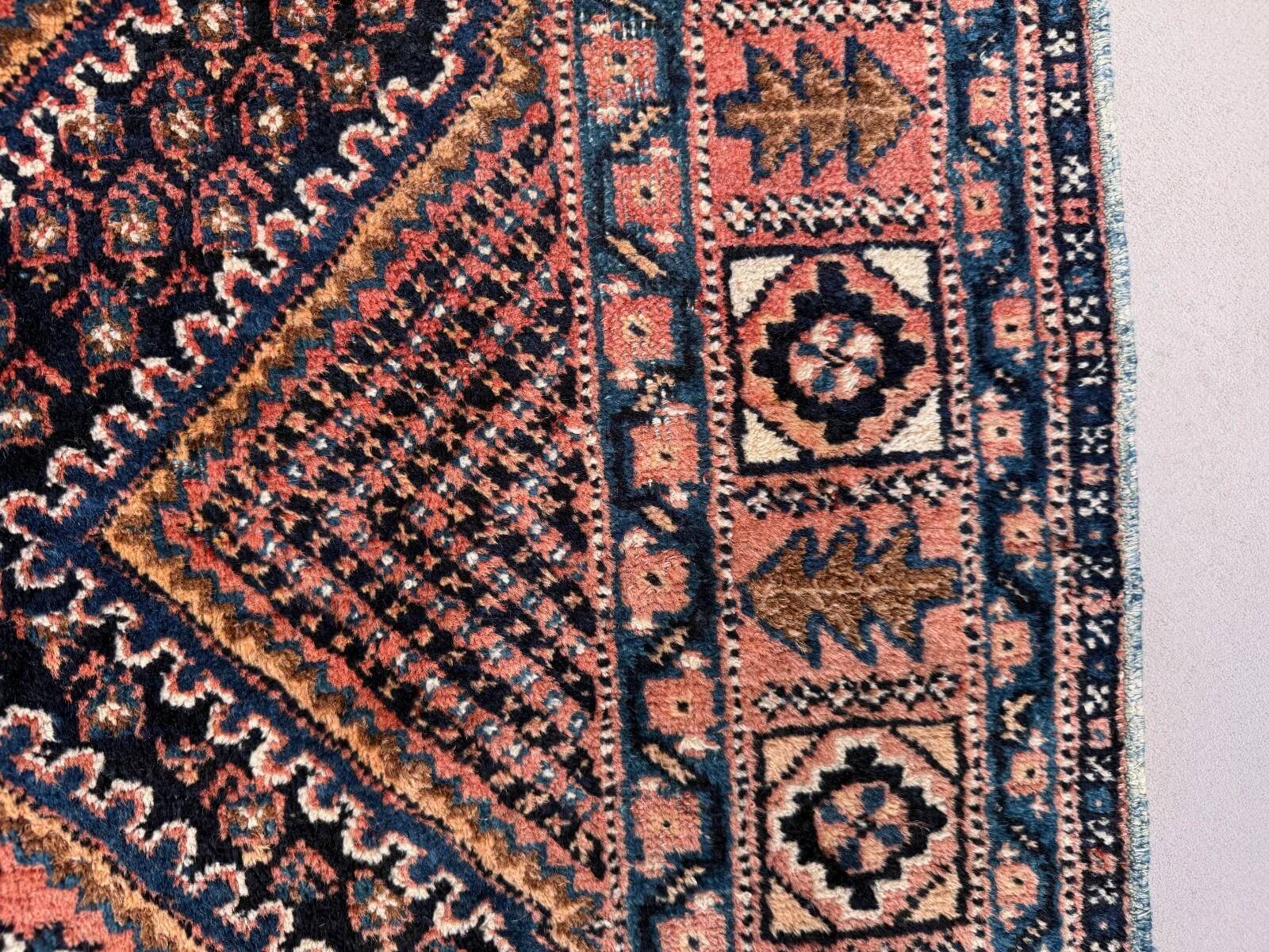 Vintage Kamseh rug 147x203 cm, medium, tribal oriental carpet 2542