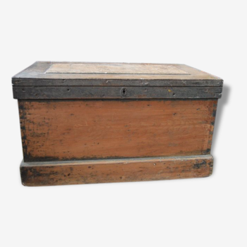 Beautiful old wooden chest table low XIX th patina trunk box