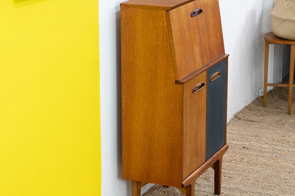 Vintage Scandinavian Office – 61 cm