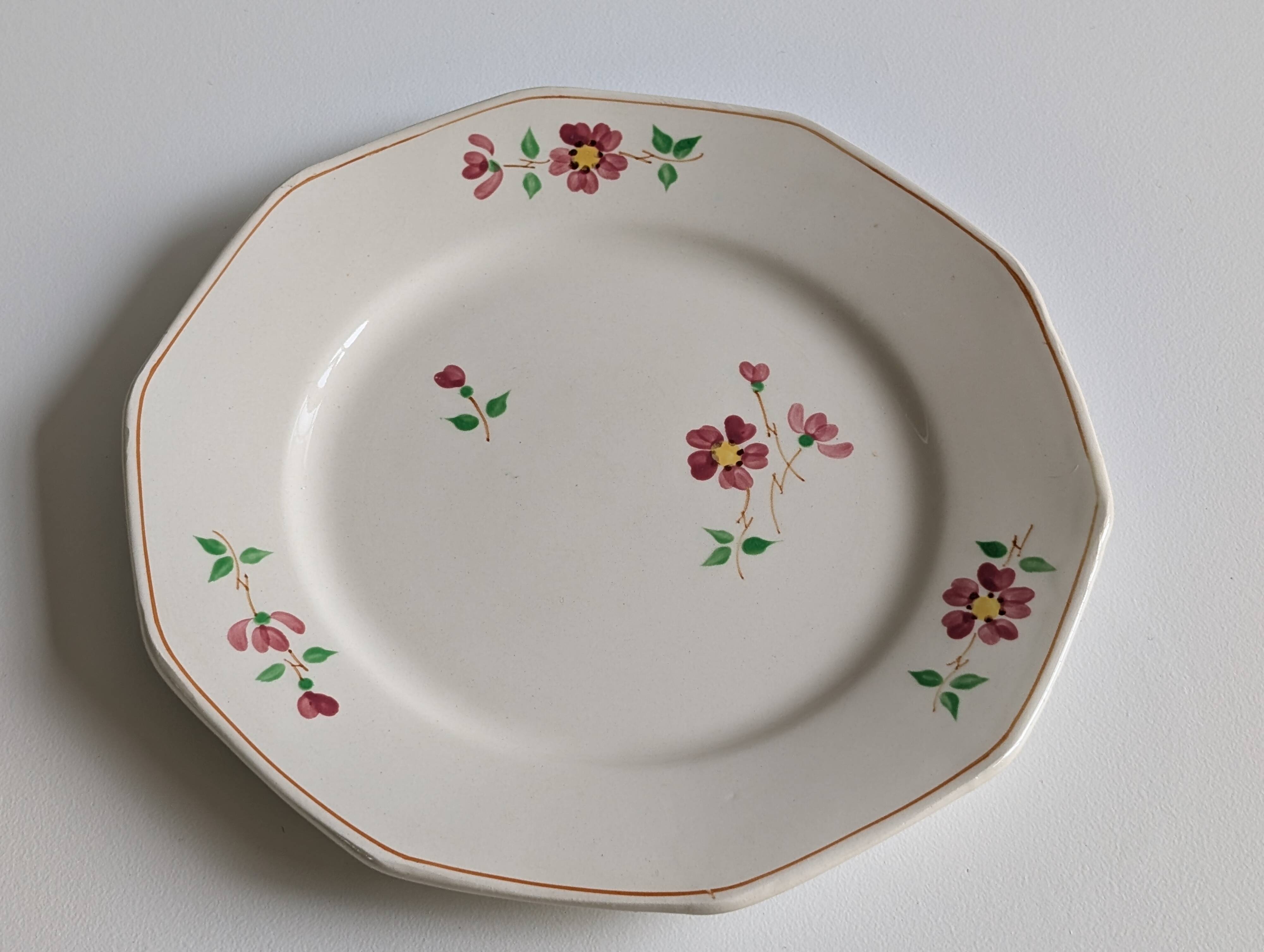 Moulin des Loups plates model "Janine"