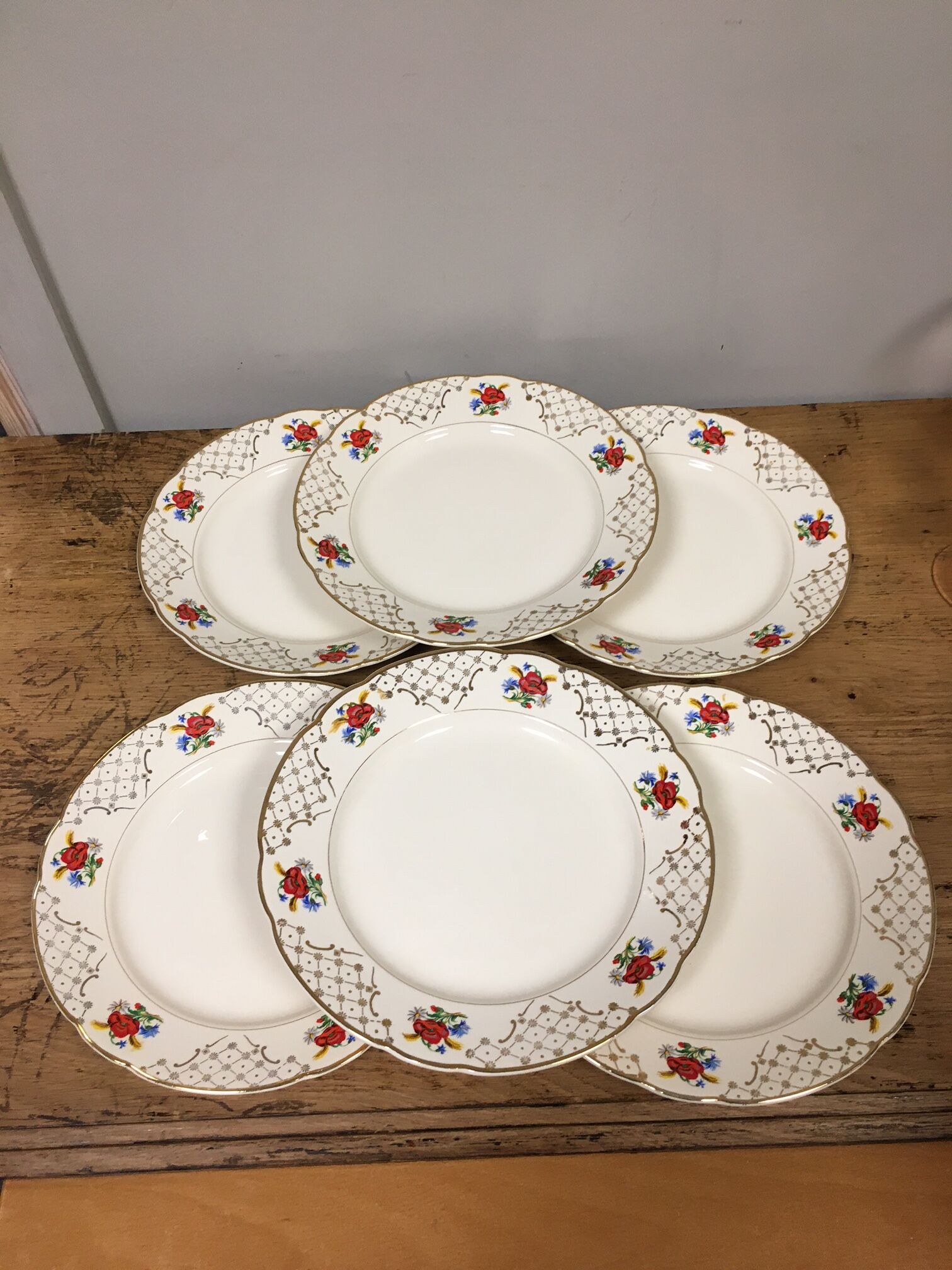 6 flat plates Villeroy and Boch flowers and gold