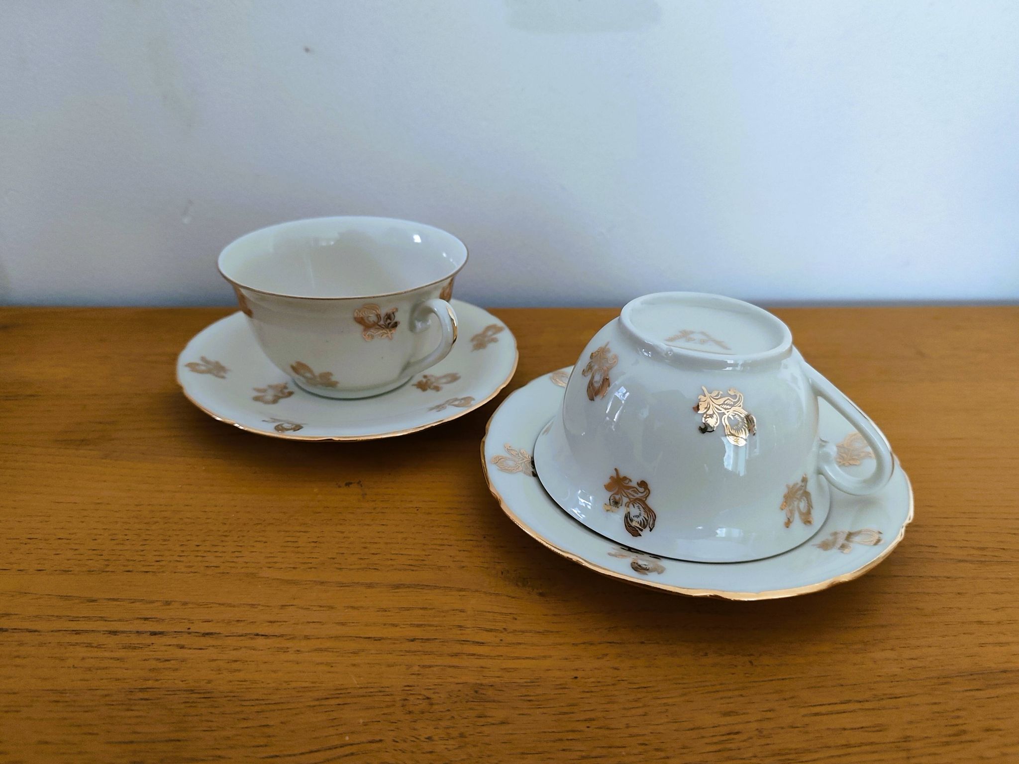 Déjeuners anciens en porcelaine