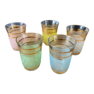 Set of 5 glasses with colored liquor