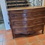 Curved chest of drawers in Louis XV style oak