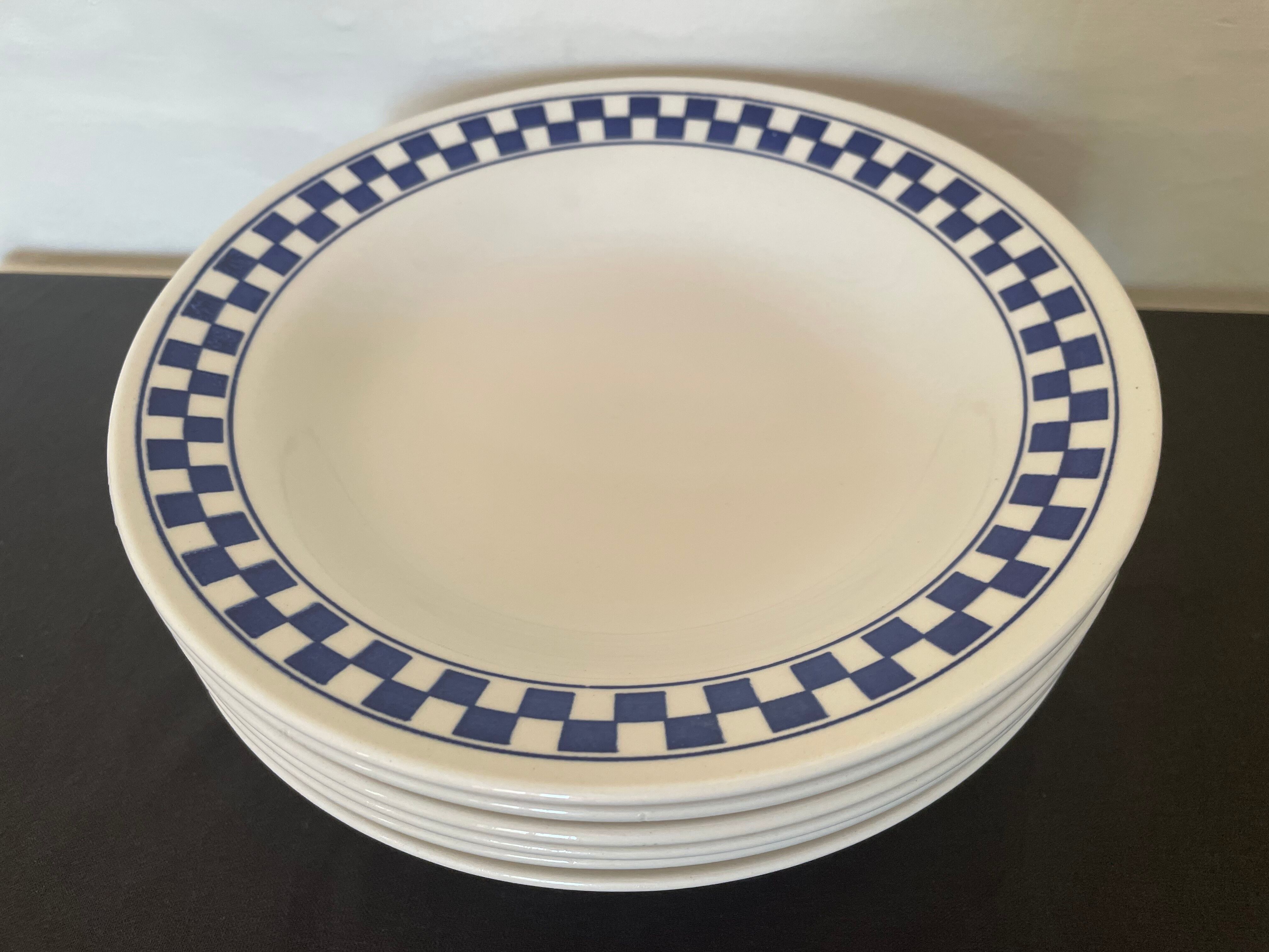 Hollow plates Oxford