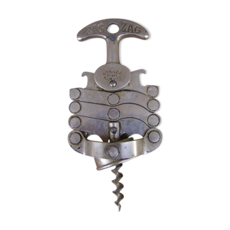 Zig-zag corkscrew