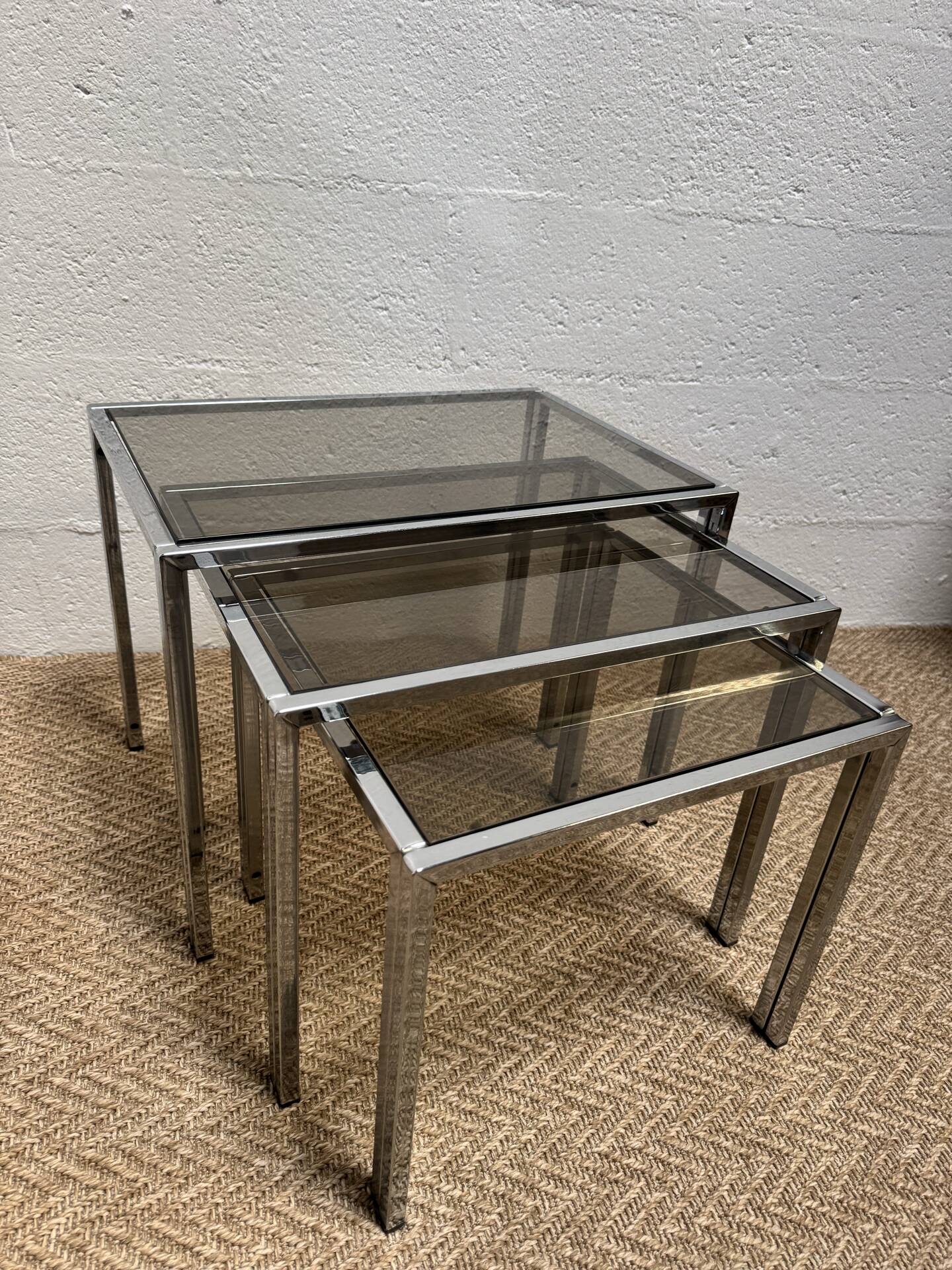 Set of 3 vintage nesting tables – Chrome metal & smoked glass