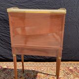 Happiness of the day in Louis XVI-era mahogany