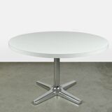 Vintage round 4-5- persons dining table by Pastoe, 1970s