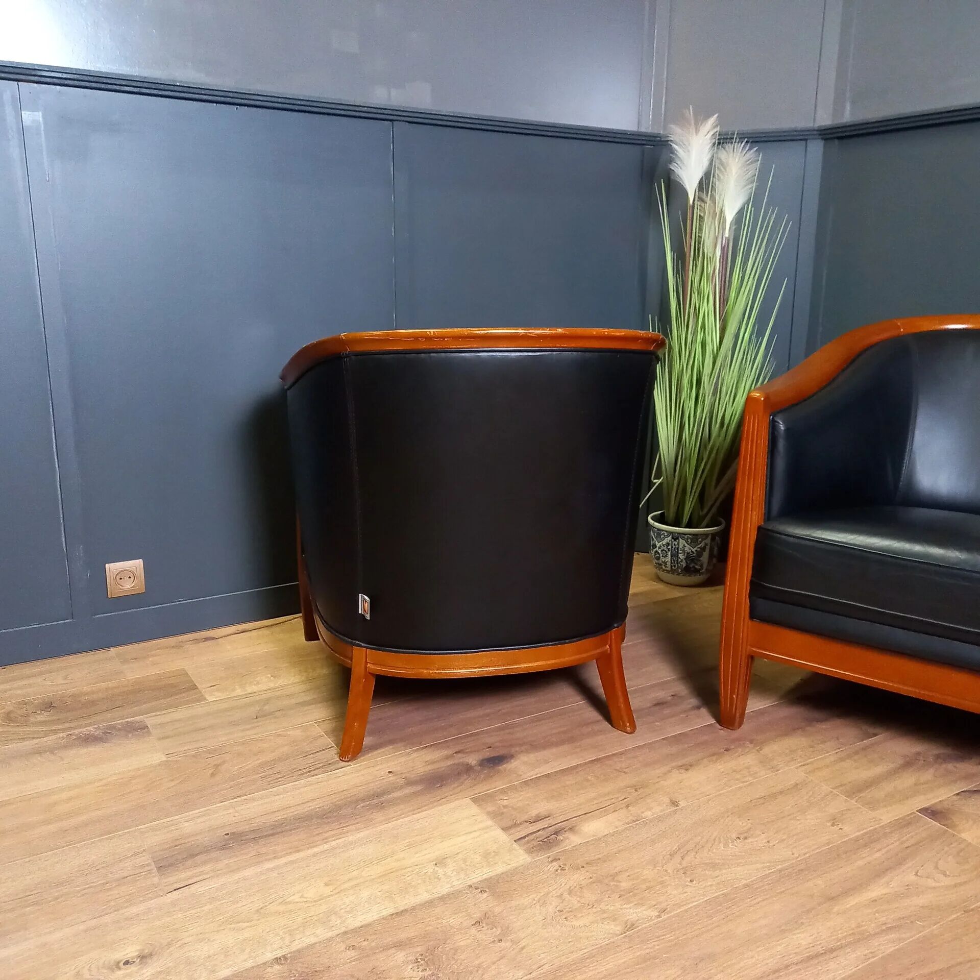 Dark blue club armchair (2x)