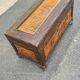Coffre sculpté Asie vers 1960