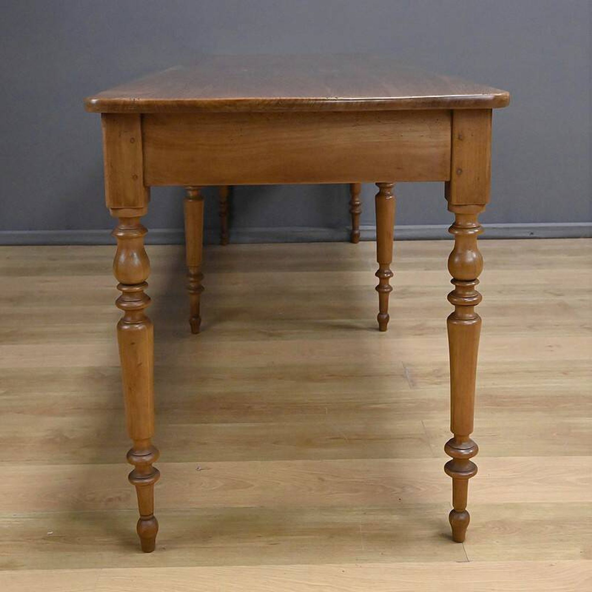 Table de ferme en merisier – fin XIXe