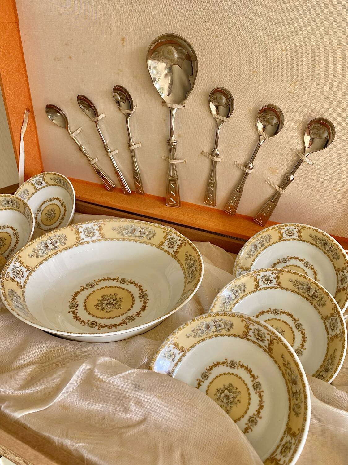 Service à dessert La S. Marco métal argenté et porcelaine